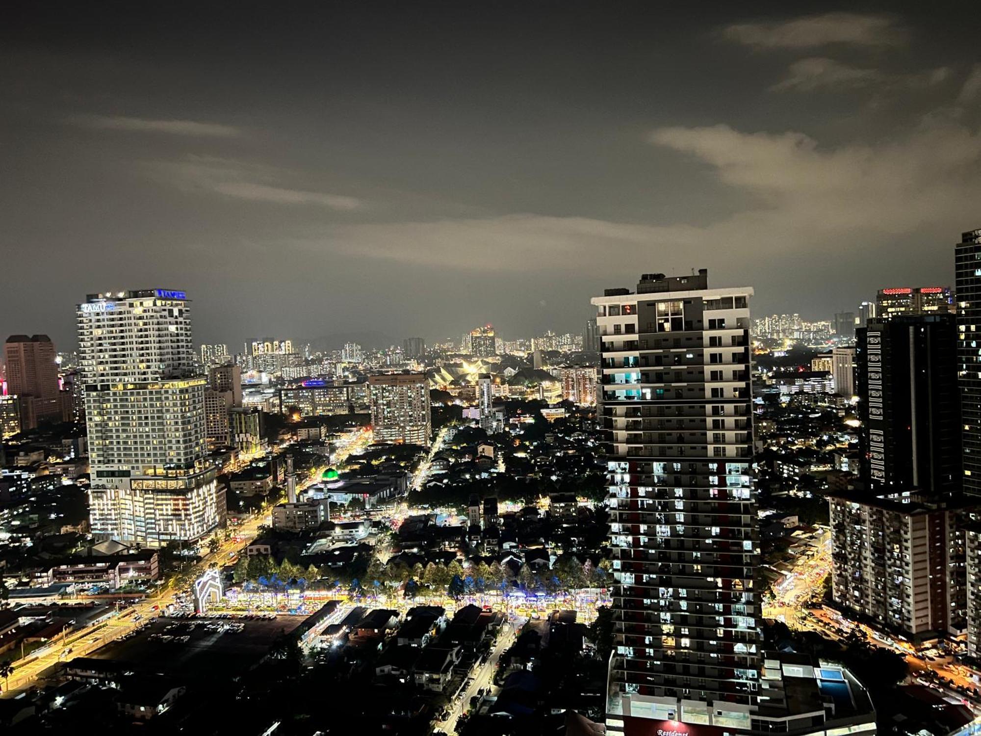 Mercu Summer Suites Klcc By Sweet Home Kuala Lumpur Ngoại thất bức ảnh