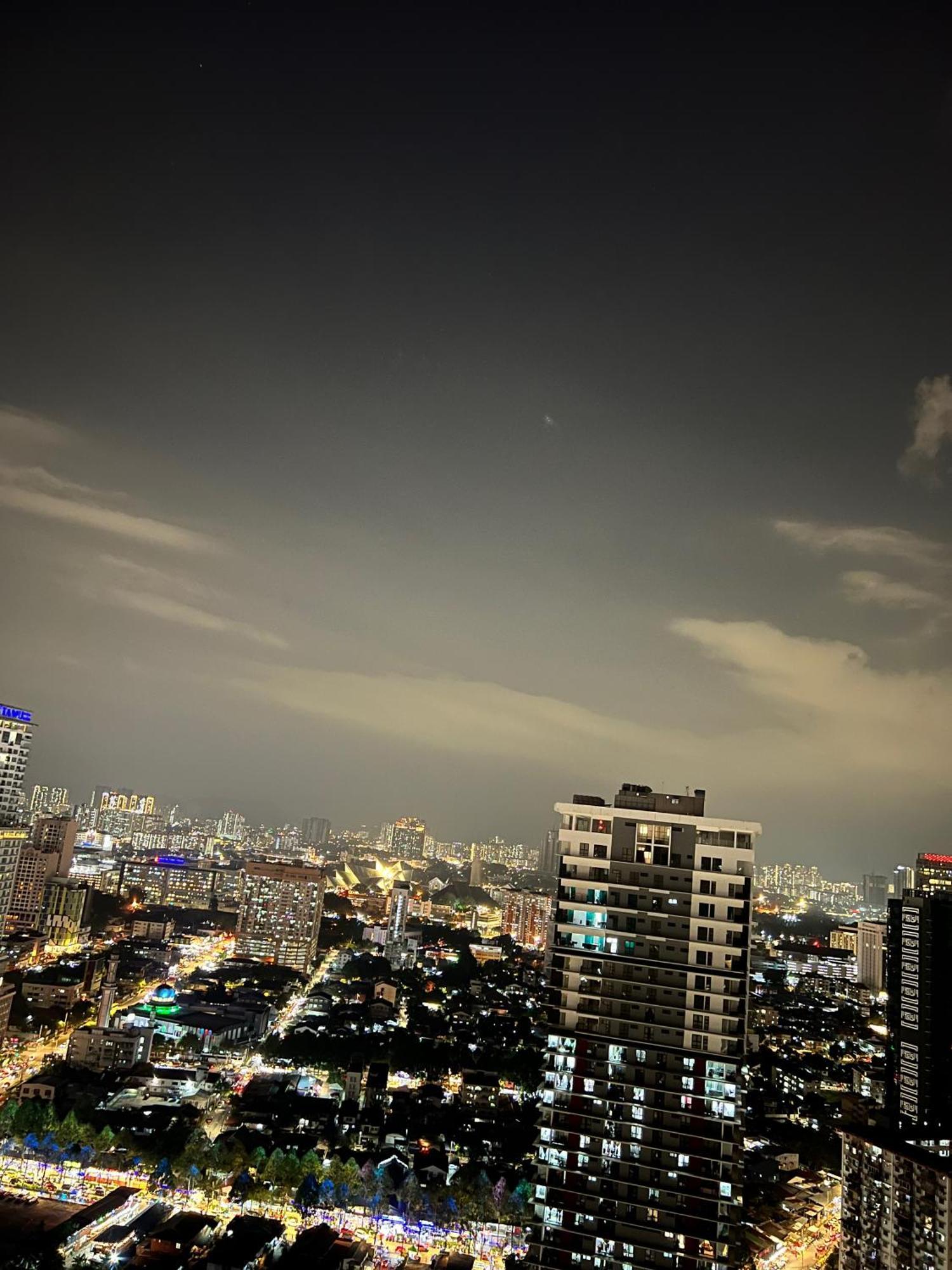 Mercu Summer Suites Klcc By Sweet Home Kuala Lumpur Ngoại thất bức ảnh